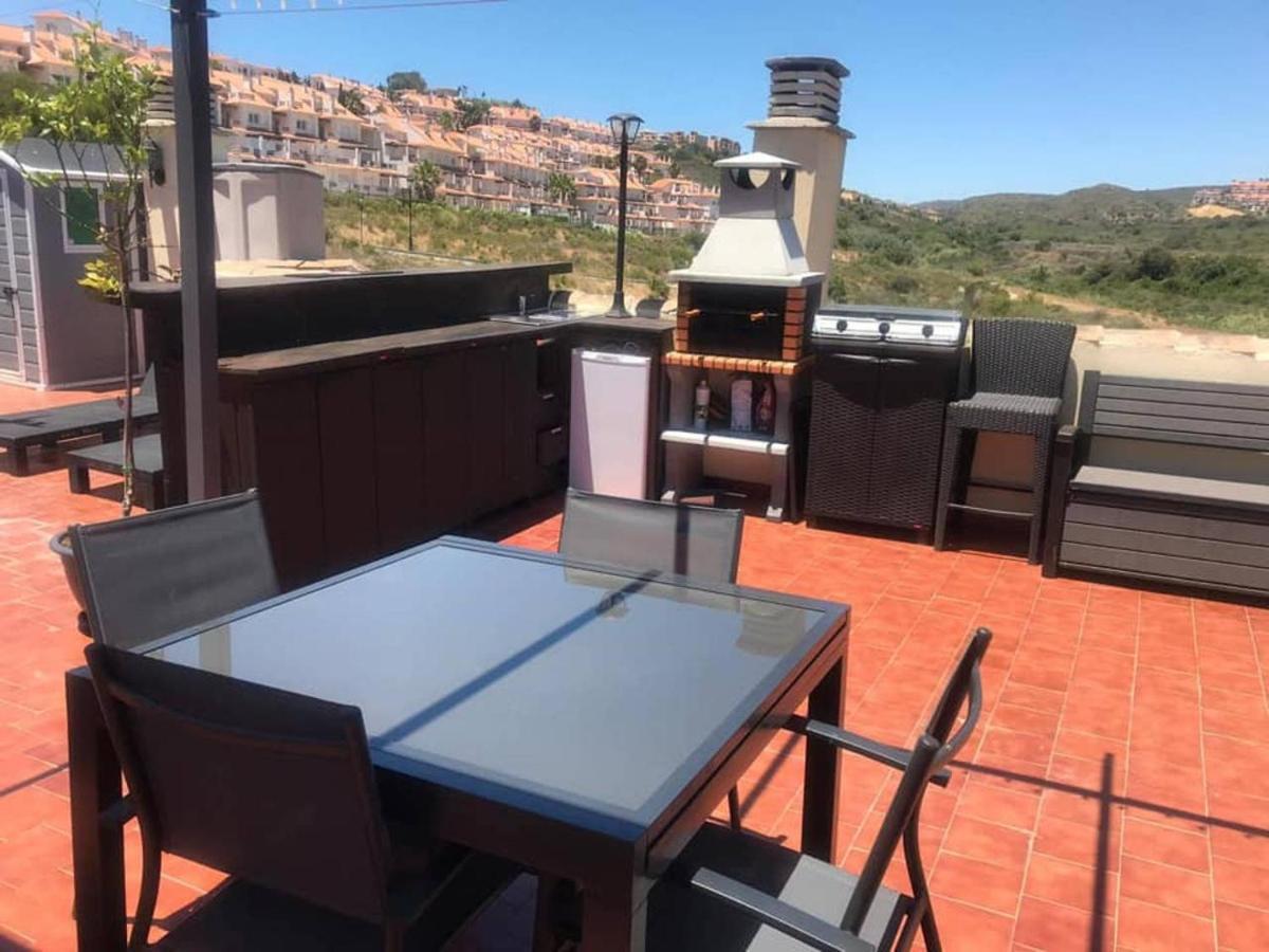 Alboran Hills Apartment Manilva Bagian luar foto