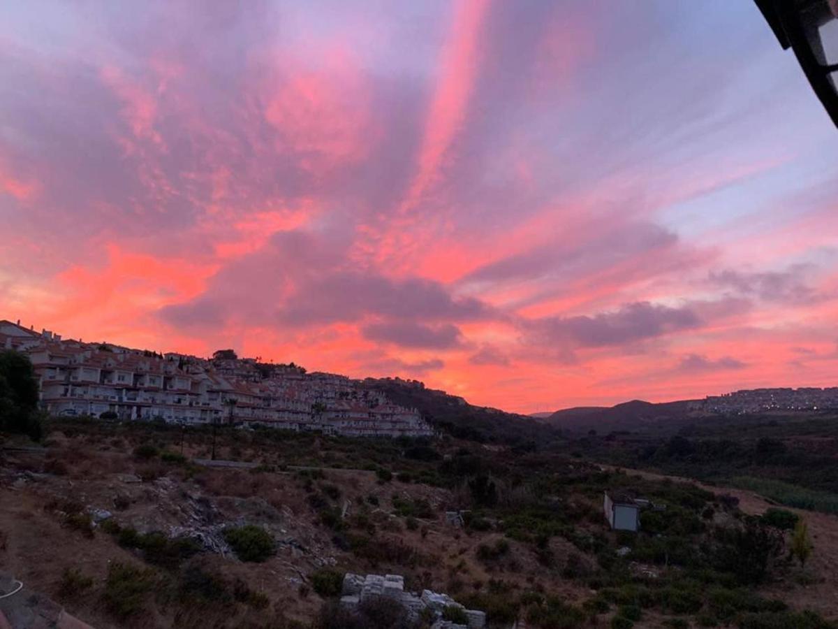 Alboran Hills Apartment Manilva Bagian luar foto